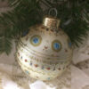 Large glittered ornament / Grand ornement pailleté