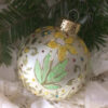 Large glittered ornament / Grand ornement pailleté