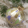 Large glittered ornament / Grand ornement pailleté