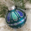 Large glittered ornament / Grand ornement pailleté