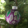 Small glittered ornament / Petit ornement pailleté - Image 2