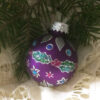 Small glittered ornament / Petit ornement pailleté