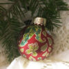 Small glittered ornament / Petit ornement pailleté