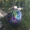 Small glittered ornament / Petit ornement pailleté - Image 2