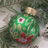 Small glittered ornament / Petit ornement pailleté