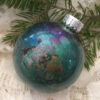 Large glass ornament  / Grand ornement en verre
